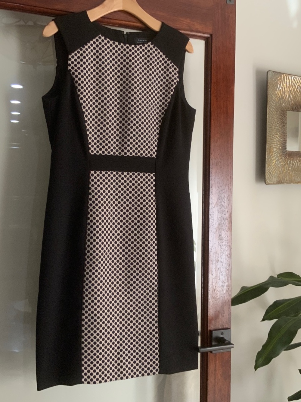 TAHARI dress black size 10